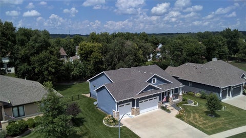 Homes For Sale - 14323 Sheridan Avenue<br/> Urbandale, IA 50323