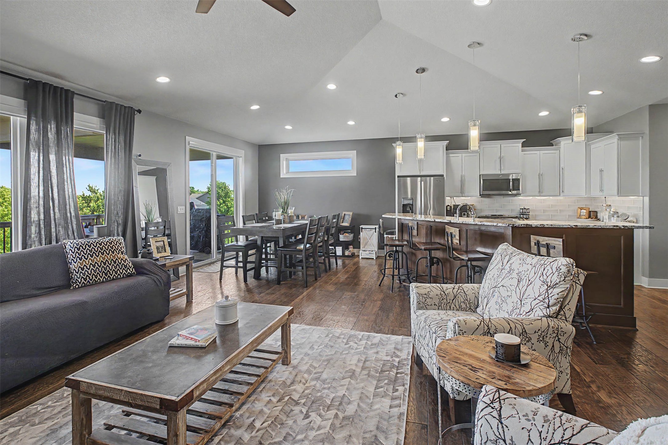 2409 NE 10th Court