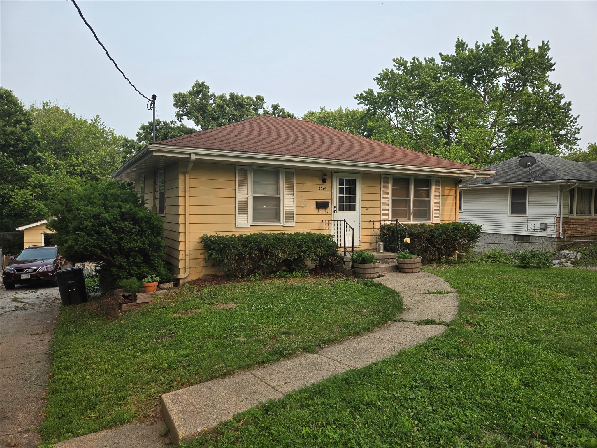 2505 S Union Street, Des Moines, Iowa image 2