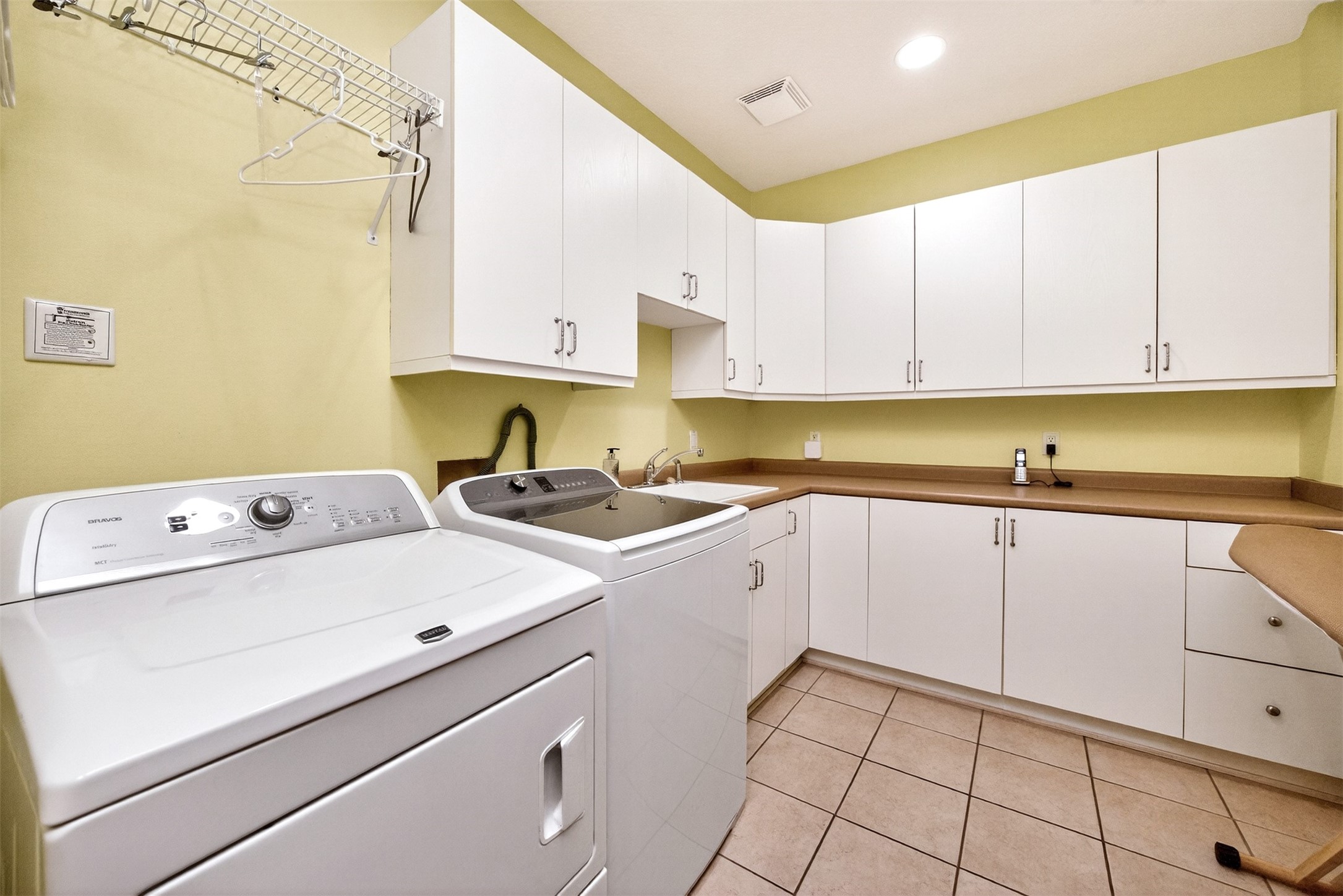 Ankeny, Iowa, 50021, United States, 5 Bedrooms Bedrooms, ,5 BathroomsBathrooms,Residential,Active,2023441