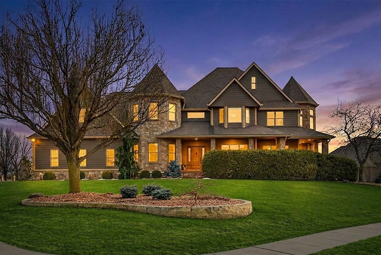 Ankeny, Iowa, 50021, United States, 5 Bedrooms Bedrooms, ,5 BathroomsBathrooms,Residential,Active,2023441