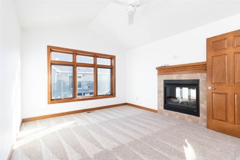 Condo For Sale - 126 SW 36th Lane<br/> Ankeny, IA 50023