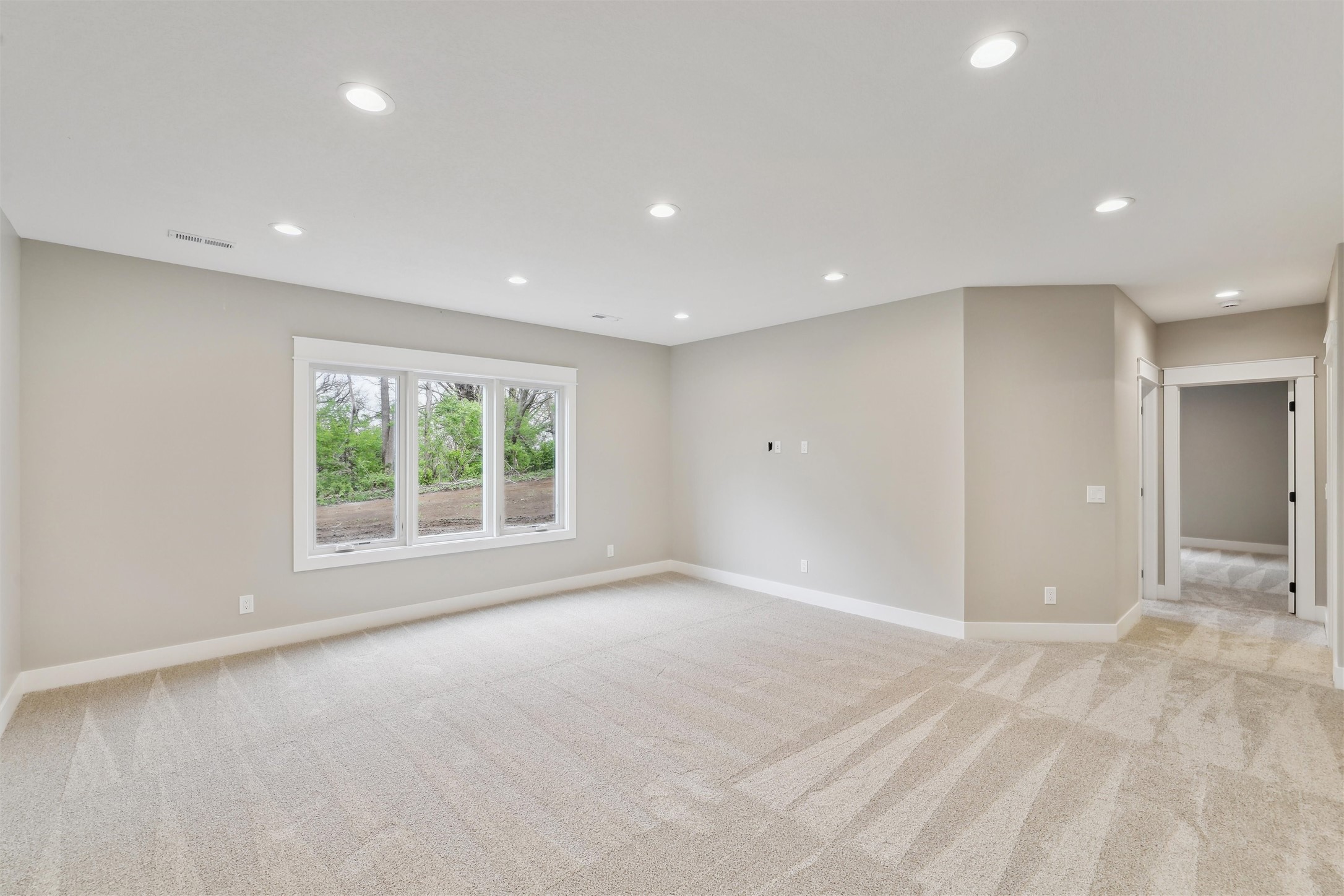 831 Richland Court, Van Meter, Iowa image 31