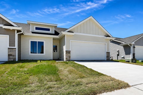 Condo For Sale - 2408 NE 6th Street<br/> Polk County, Grimes, IA 50111