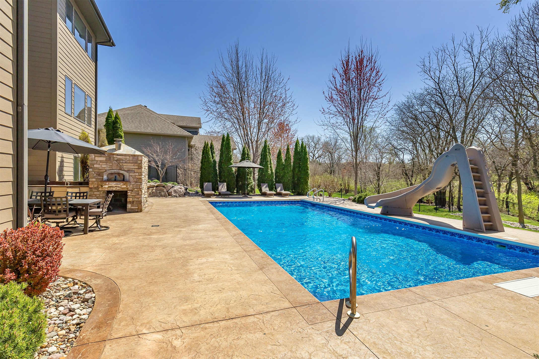 360 Painted Woods Drive, Waukee, Iowa image 29