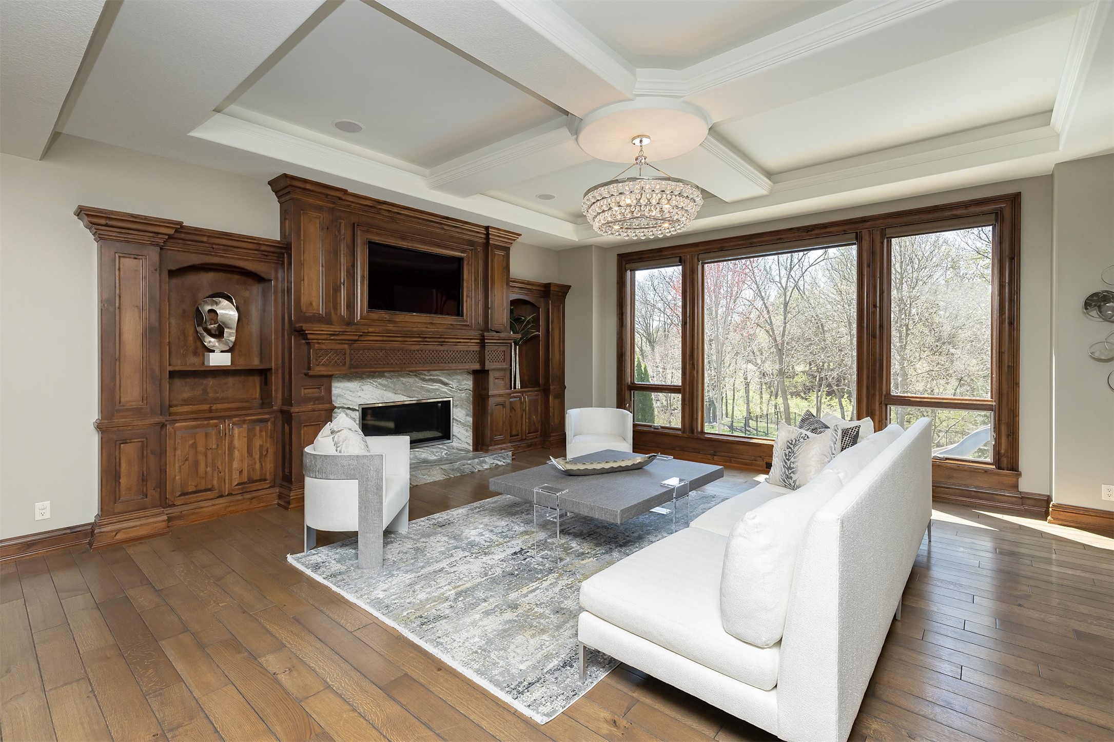 360 Painted Woods Drive, Waukee, Iowa image 4