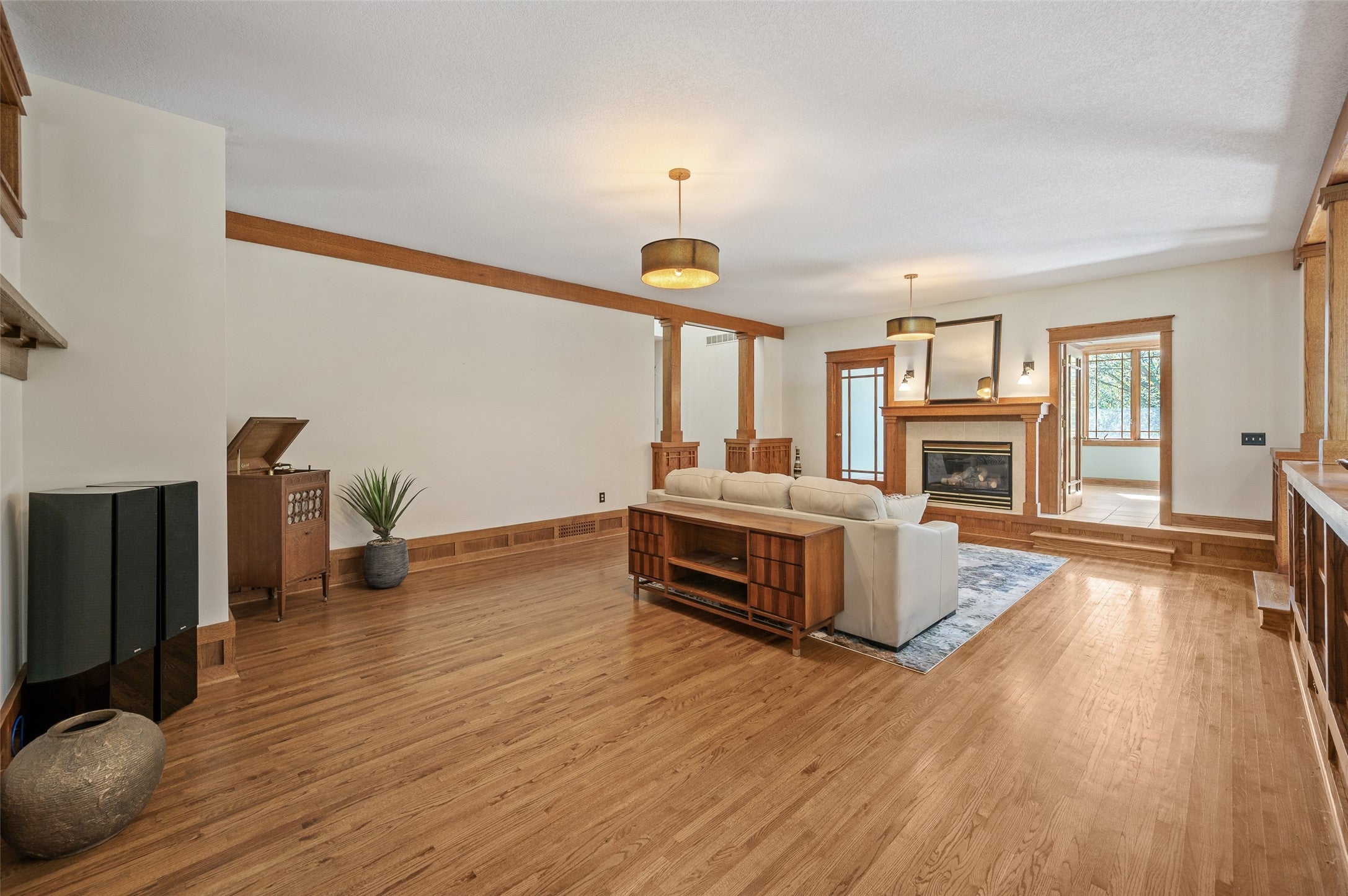 36599 River Oaks Circle