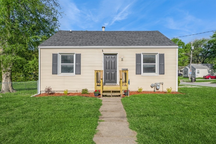 Des Moines, Iowa 50312, United States, 2 Bedrooms Bedrooms, ,1 BathroomBathrooms,Residential,Active,127675