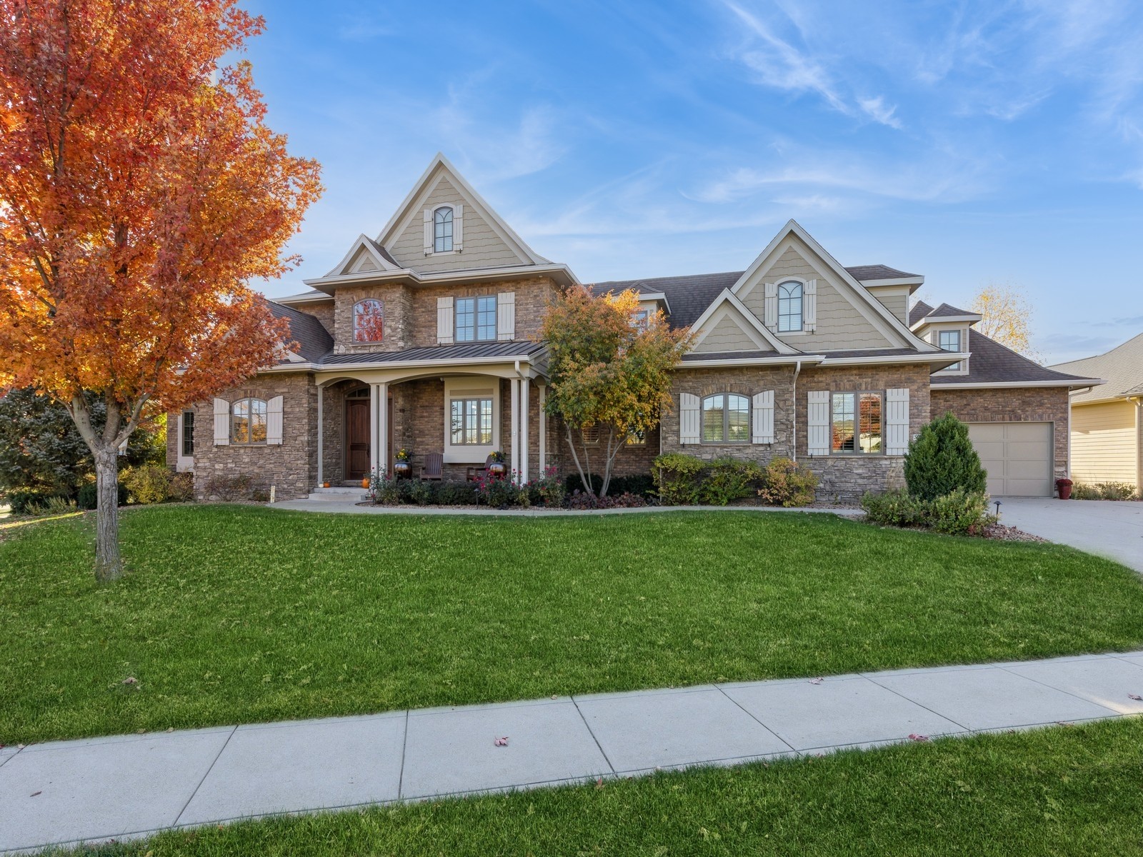 3123 162nd Street, Urbandale, Iowa image 1