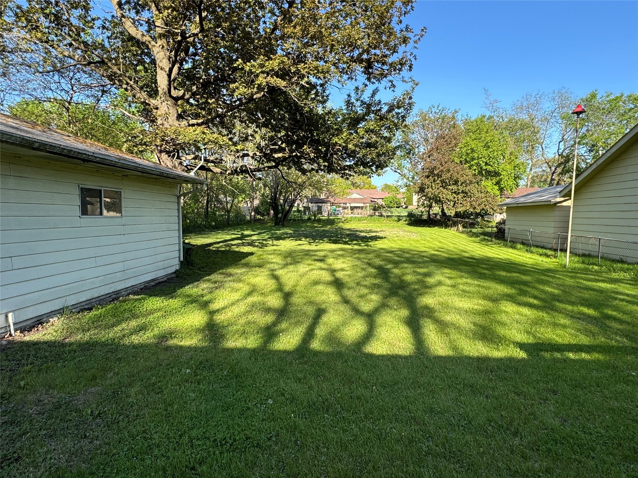 3419 E 37th Street, Des Moines, Iowa image 5