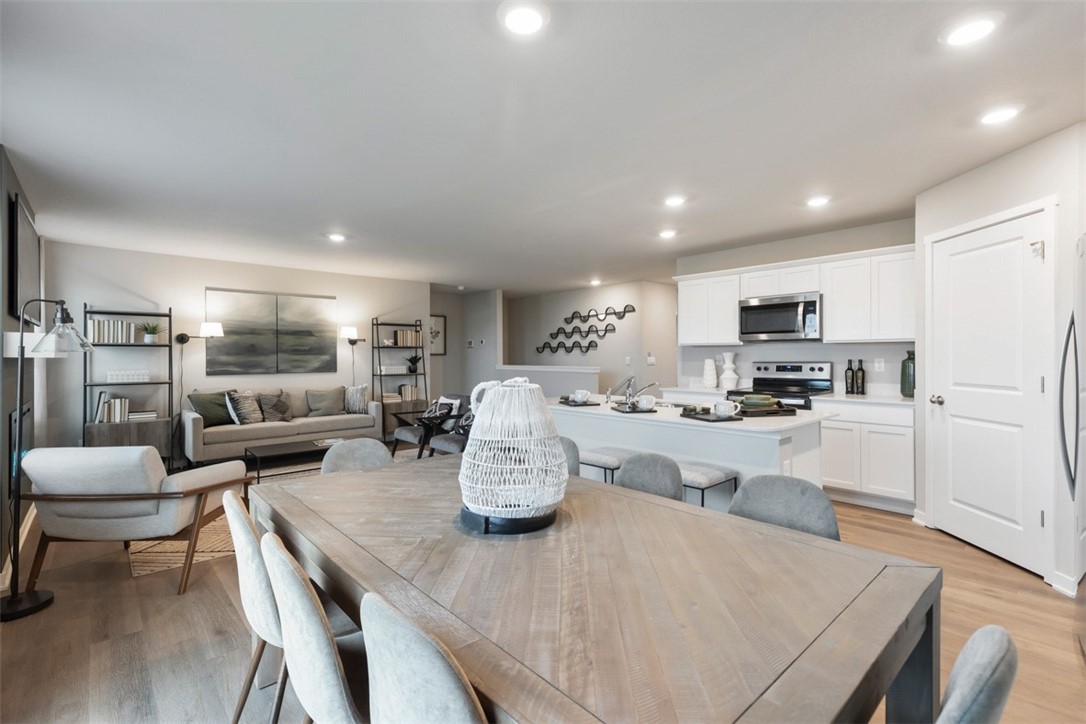 2814 Brook View Drive, Des Moines, Iowa image 6