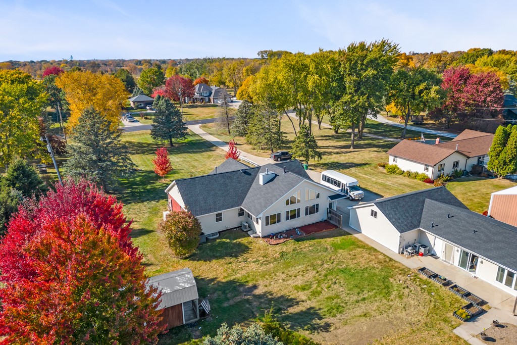 429 SE 64th Street, Pleasant Hill, Iowa image 9