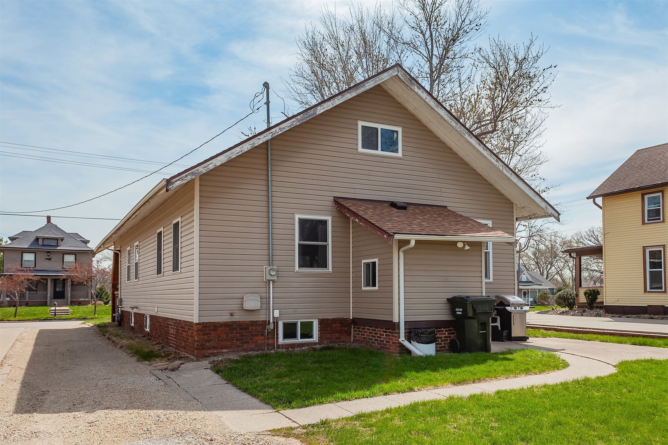 2207 1st Avenue, Perry, Iowa image 29