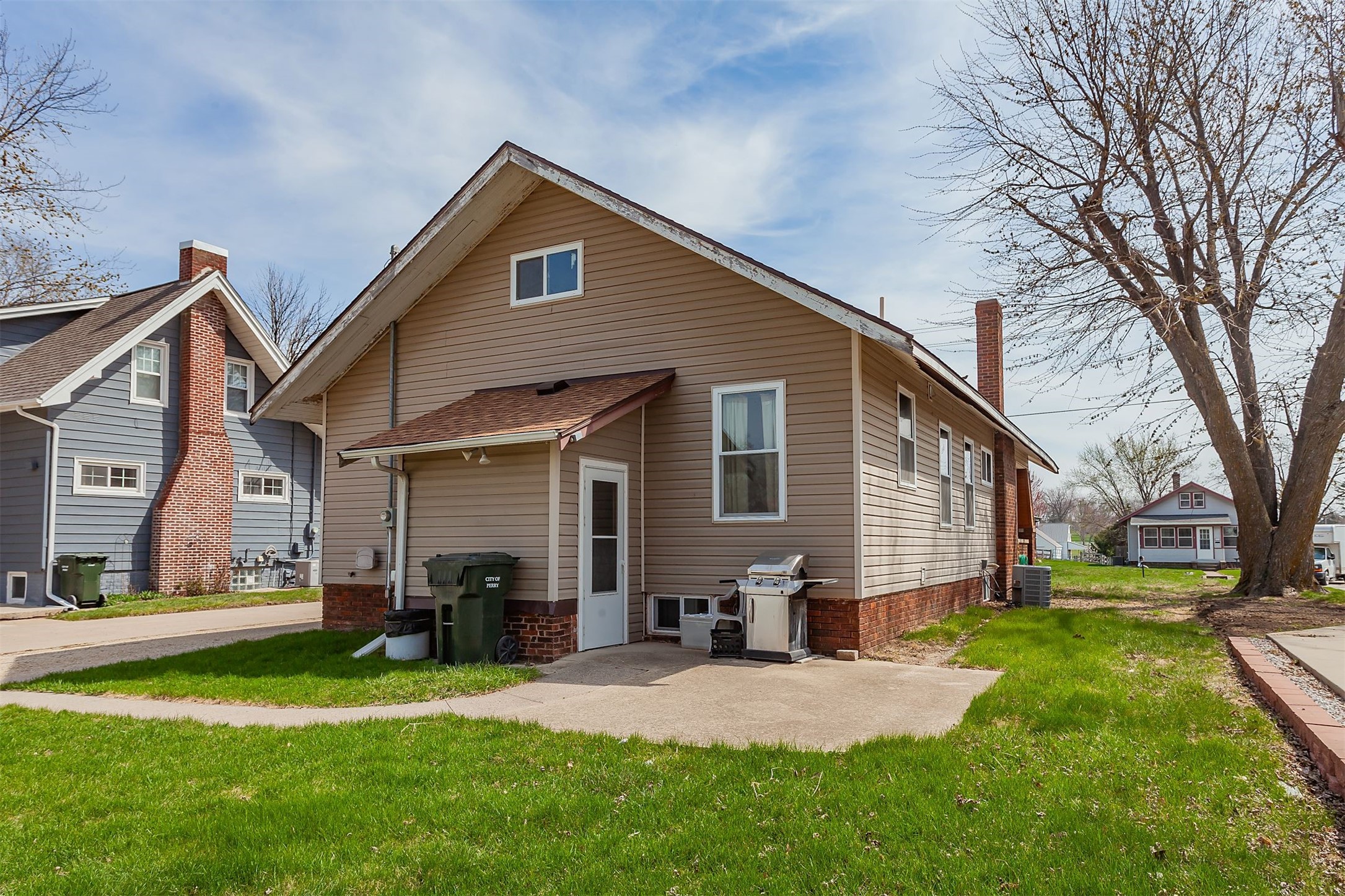 2207 1st Avenue, Perry, Iowa image 27