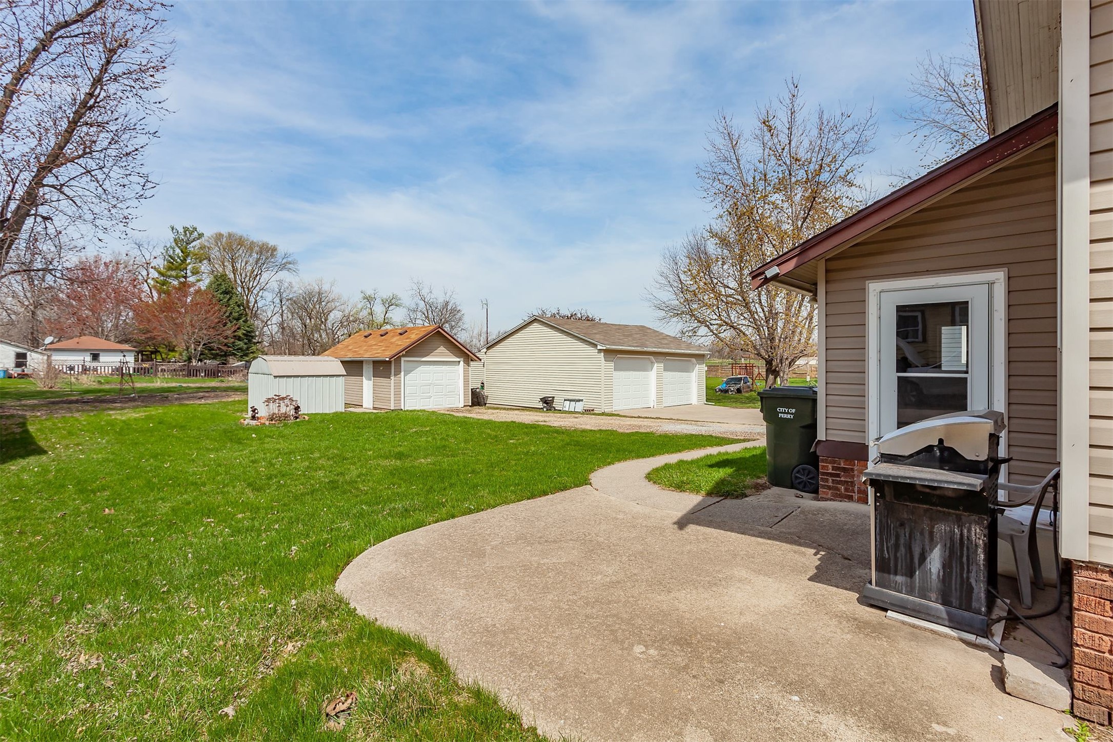 2207 1st Avenue, Perry, Iowa image 26