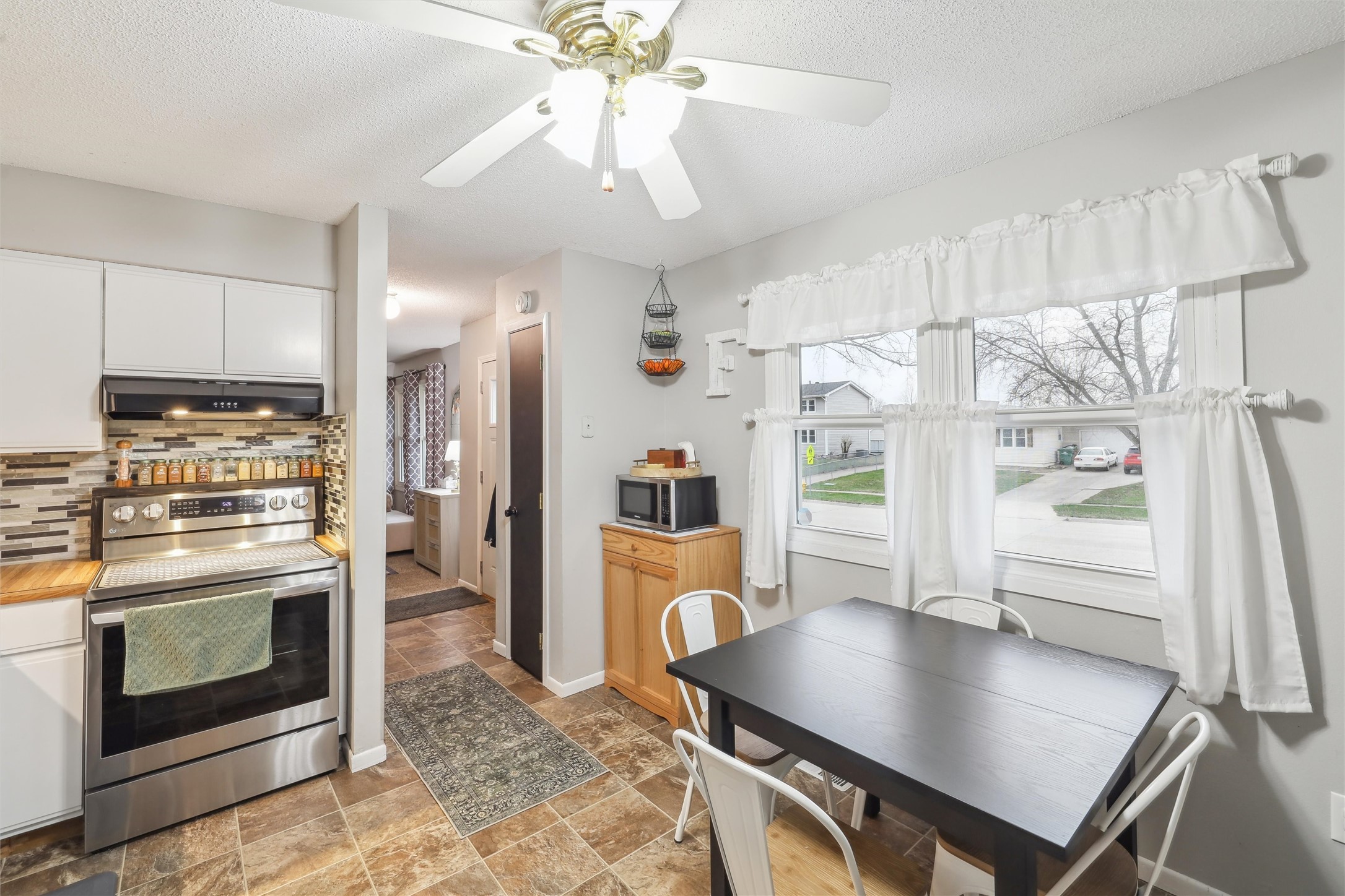1216 Casady Drive, Norwalk, Iowa image 9