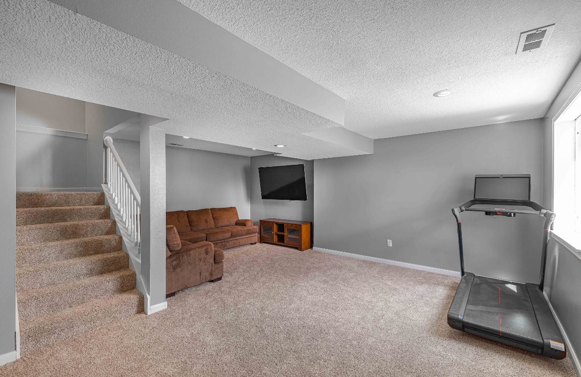 1487 93rd Street, West Des Moines, Iowa image 13