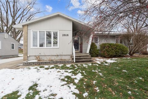 2816 Giles Street West Des Moines IA 50265