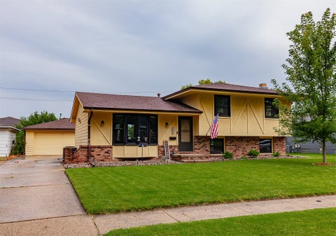 Homes For Sale - 509 NW Logan Street<br/> Polk County, Ankeny, IA 50023