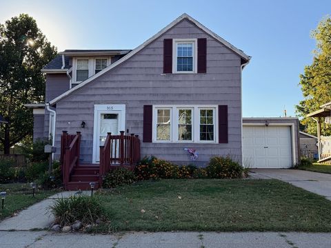 Homes For Sale - 315 Carroll Street<br/> Boone County, Boone, IA 50036