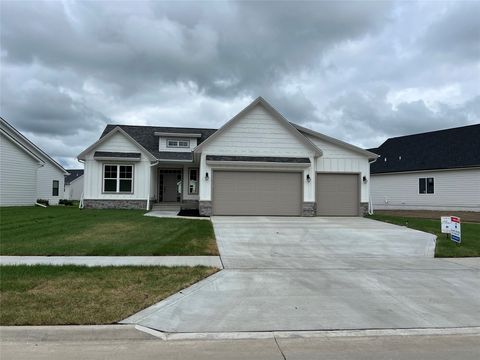 1395 NW Red Oak Drive Waukee IA 50263