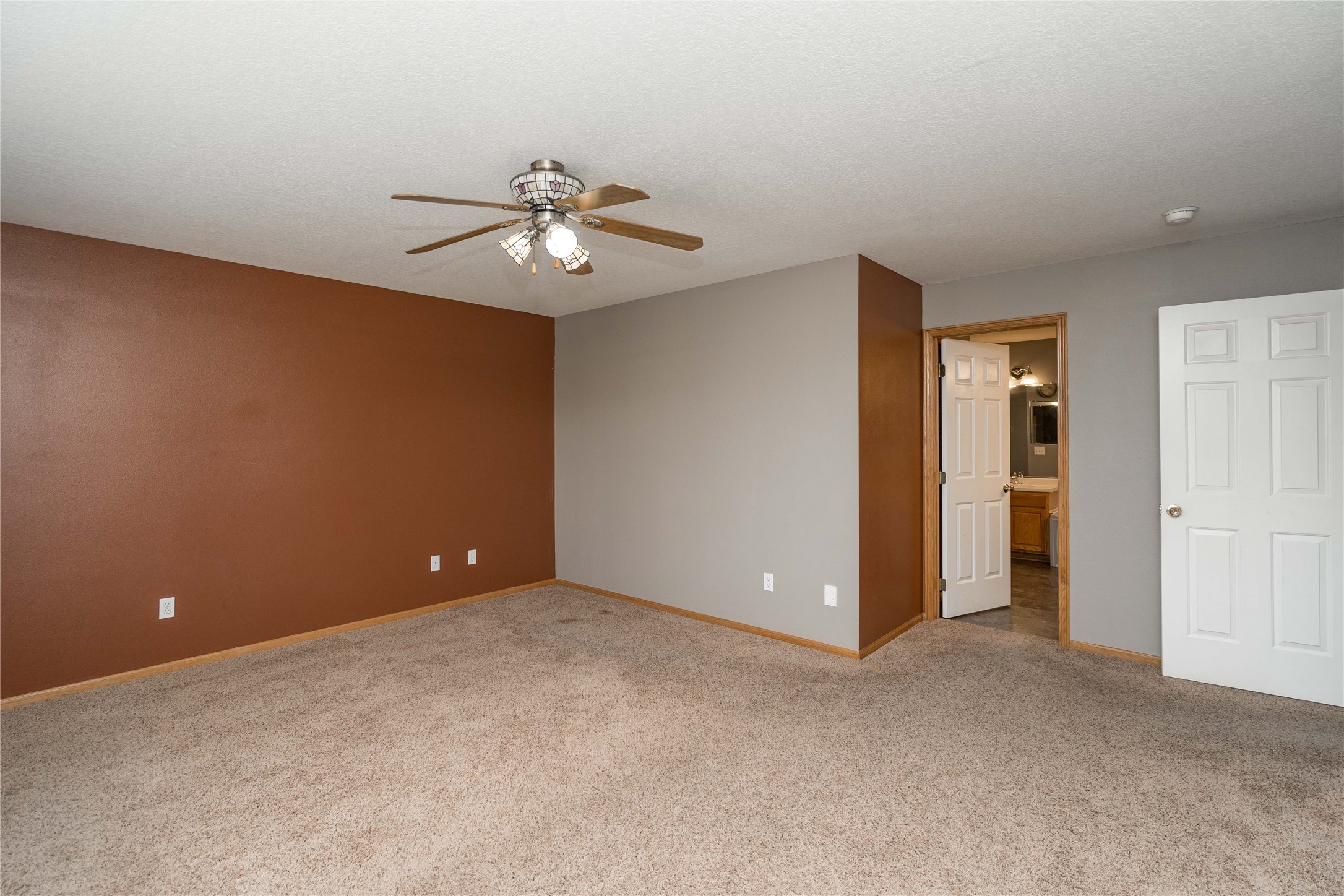 1021 Falcon Drive, Altoona, Iowa image 15