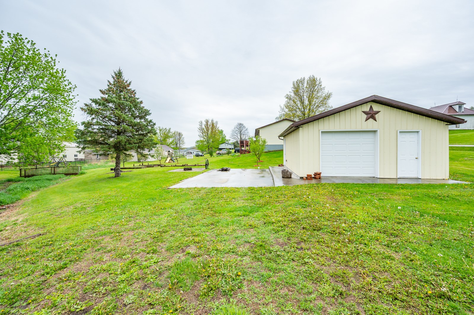 209 S Vine Avenue, Lacona, Iowa image 29