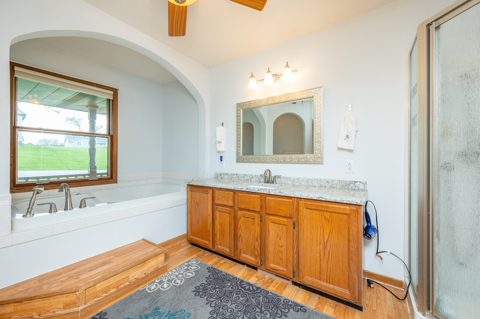 209 S Vine Avenue, Lacona, Iowa image 13