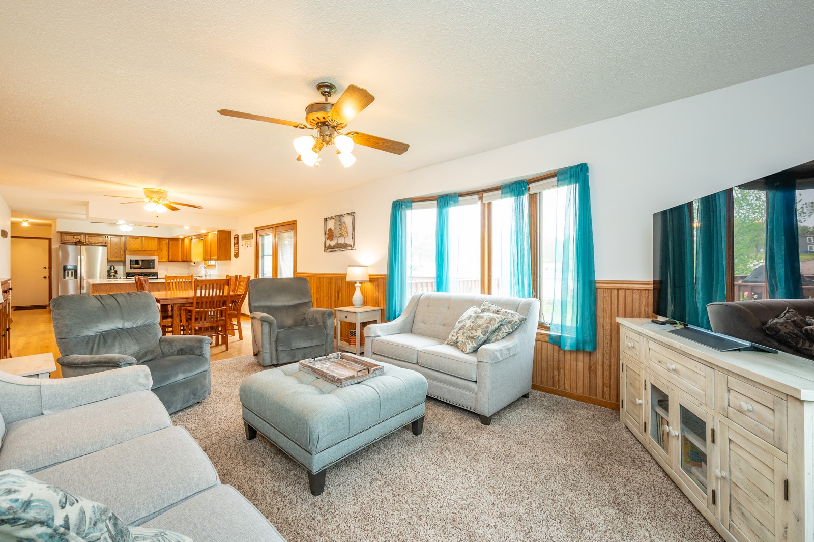 209 S Vine Avenue, Lacona, Iowa image 5