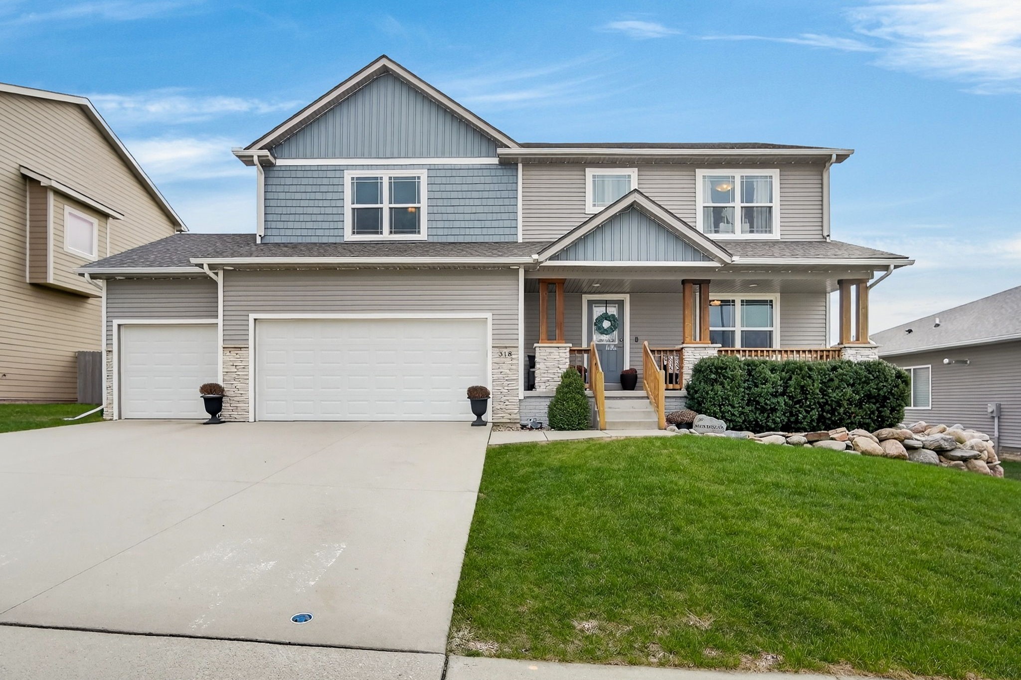 Photo 1 of 35 — 318 W High Road, Norwalk, IA 50211