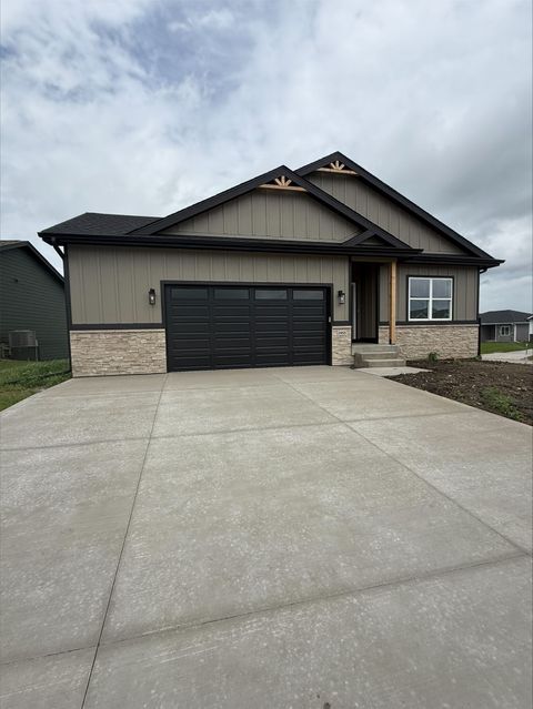 Homes For Sale - 1955 17th Street<br/> Altoona, IA 50009
