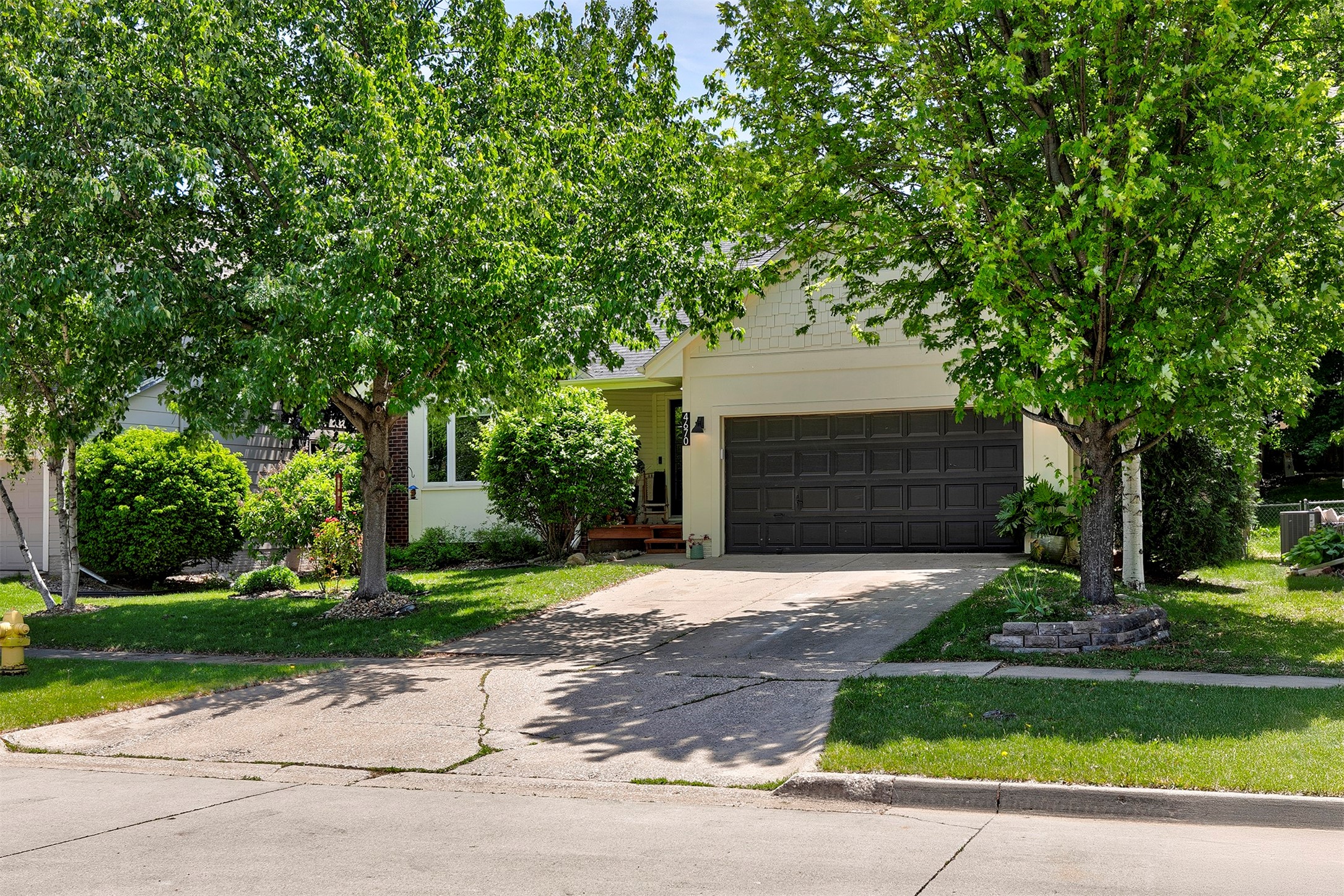 4670 Meadow Valley Drive, West Des Moines, Iowa image 30
