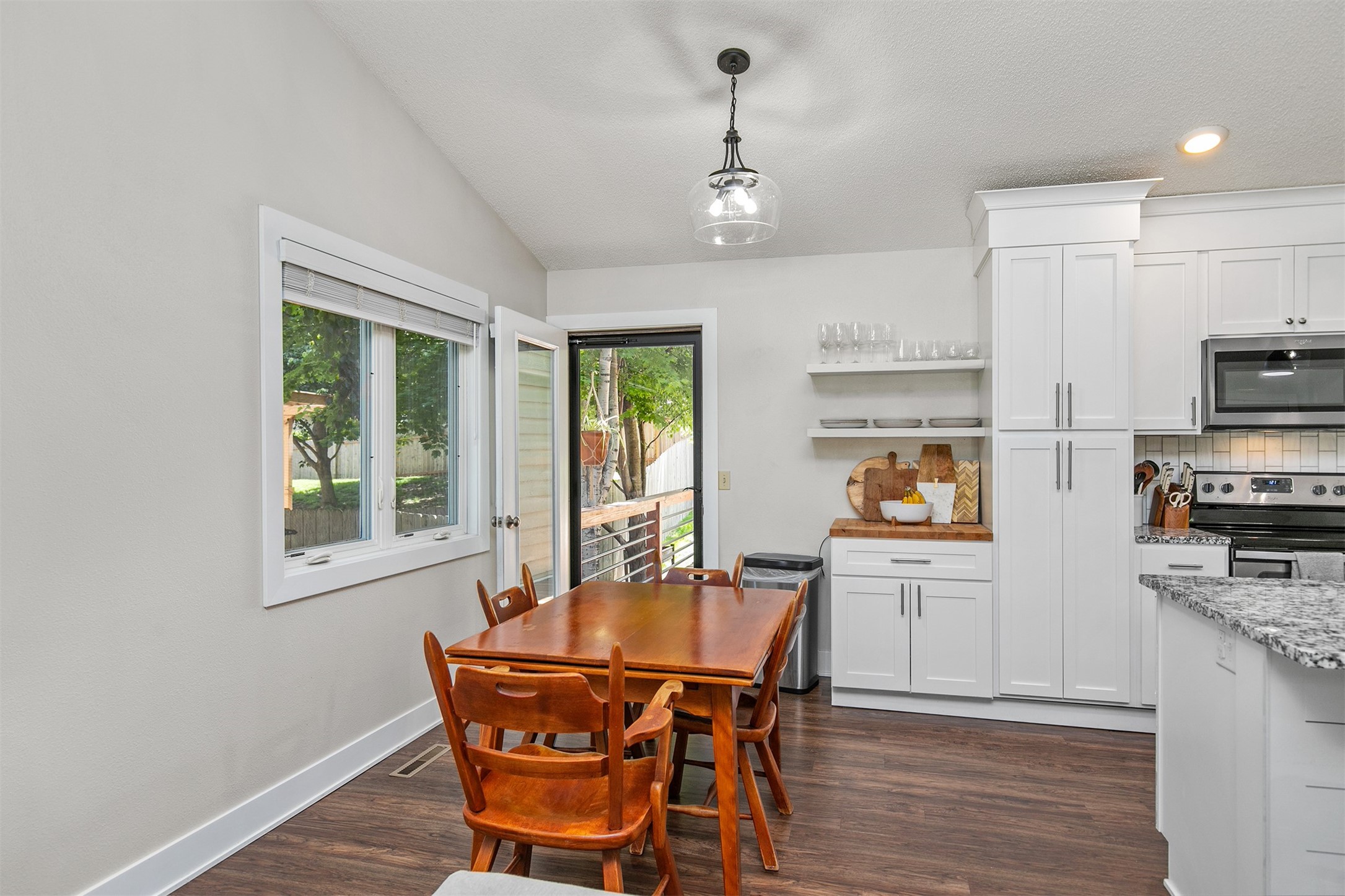 4670 Meadow Valley Drive, West Des Moines, Iowa image 4