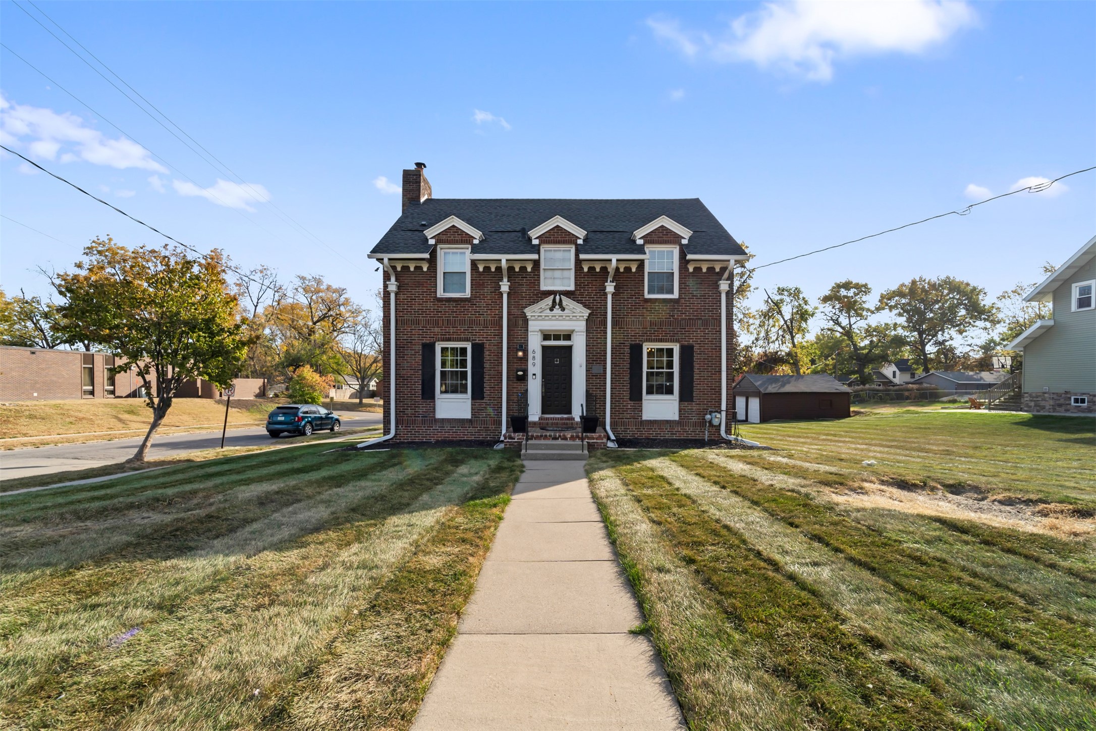 689 42nd Street, Des Moines, Iowa image 1