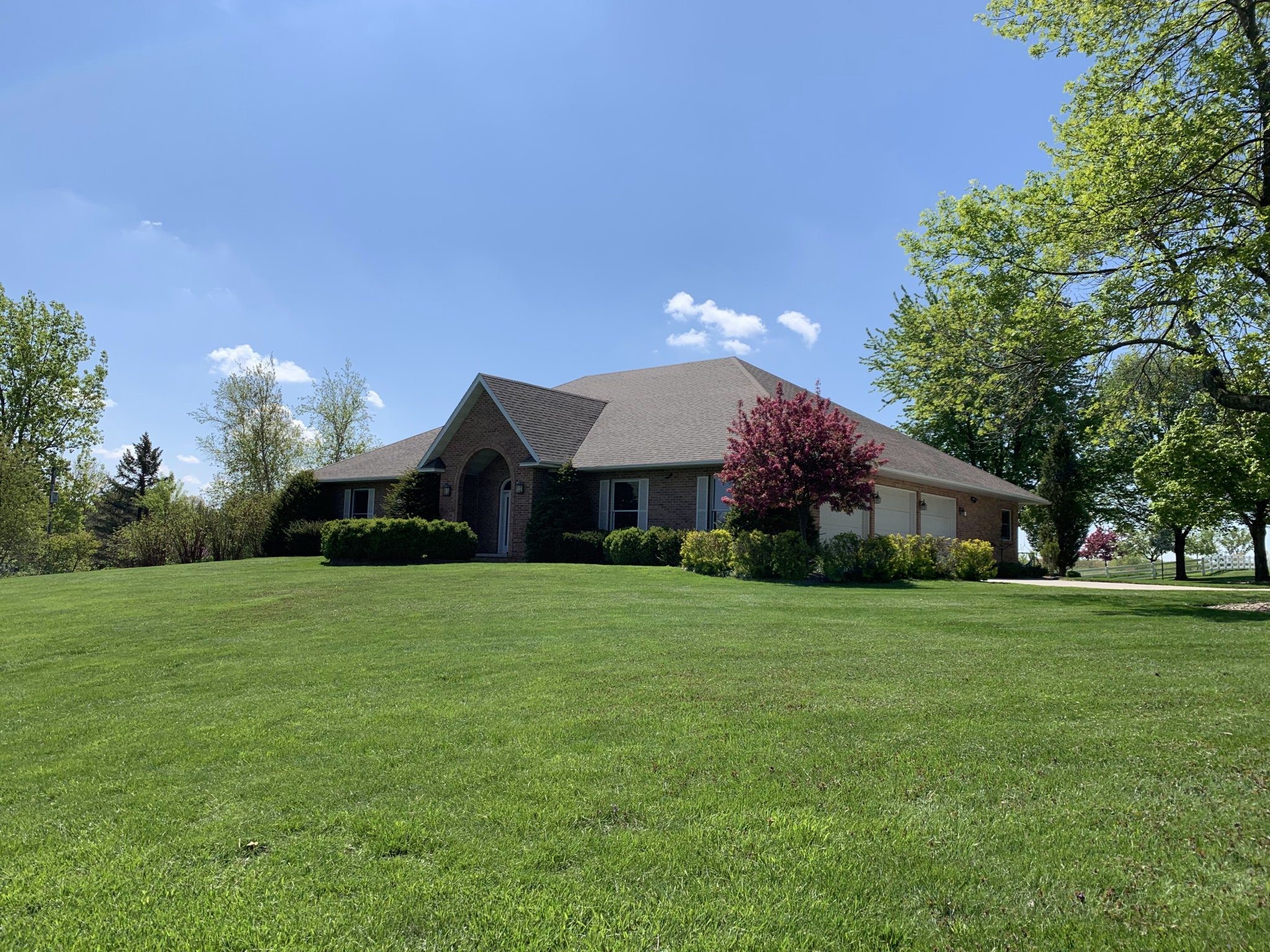 222 420th Avenue, Grinnell, Iowa image 1