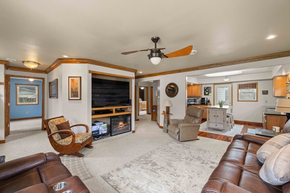4755 NE 30th Street, Des Moines, Iowa image 4