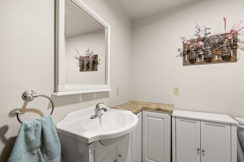 4755 NE 30th Street, Des Moines, Iowa image 16