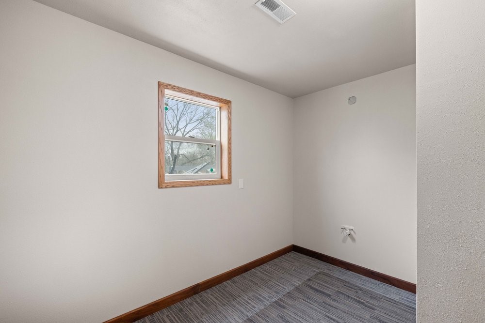 4755 NE 30th Street, Des Moines, Iowa image 14