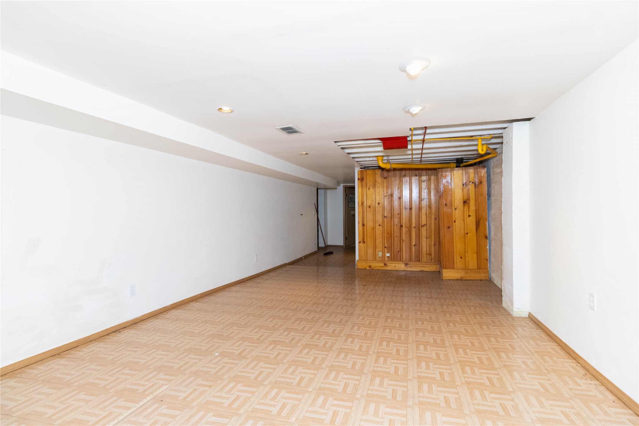 6916 Colby Avenue, Windsor Heights, Iowa image 21