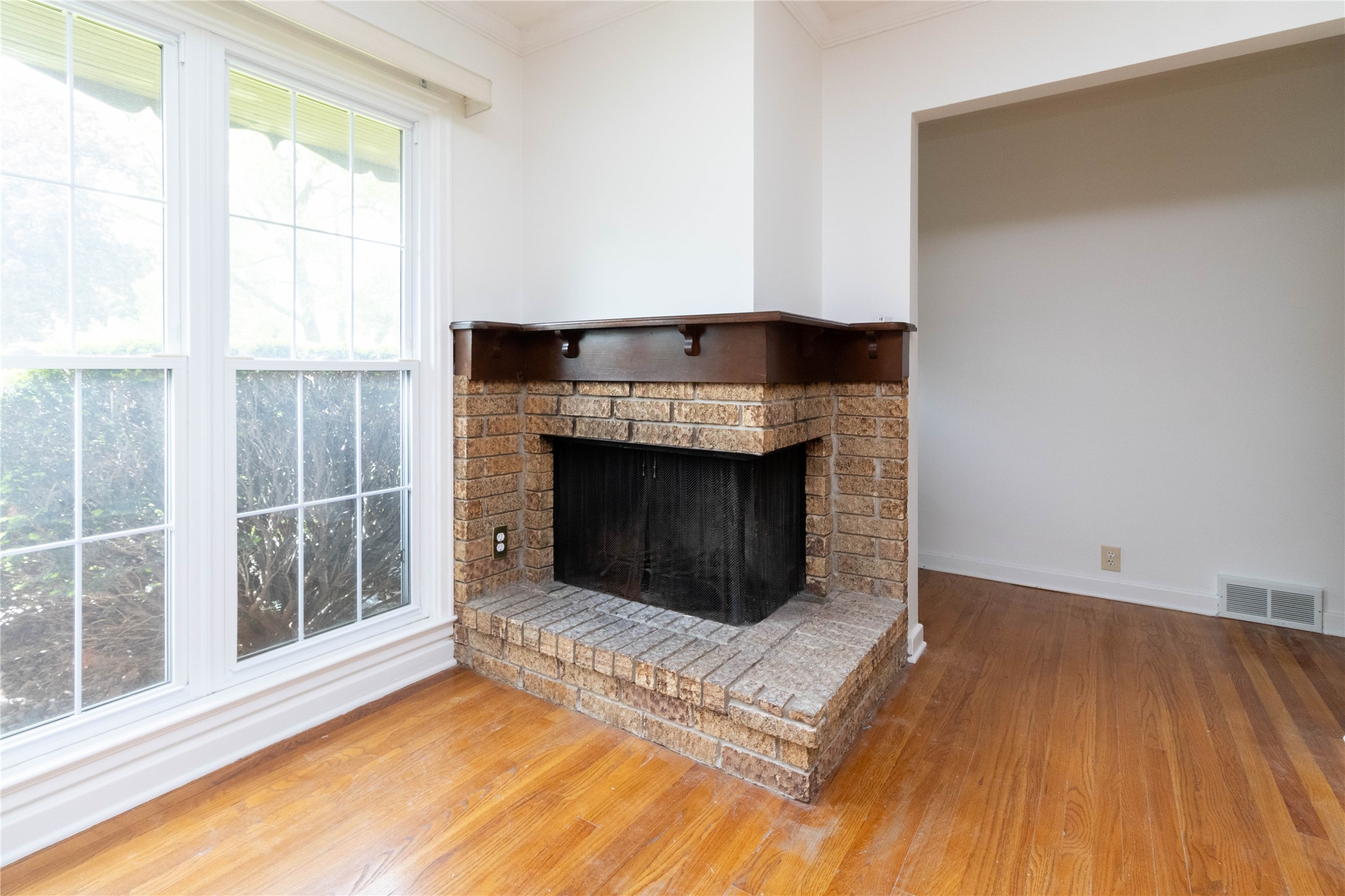 6916 Colby Avenue, Windsor Heights, Iowa image 10