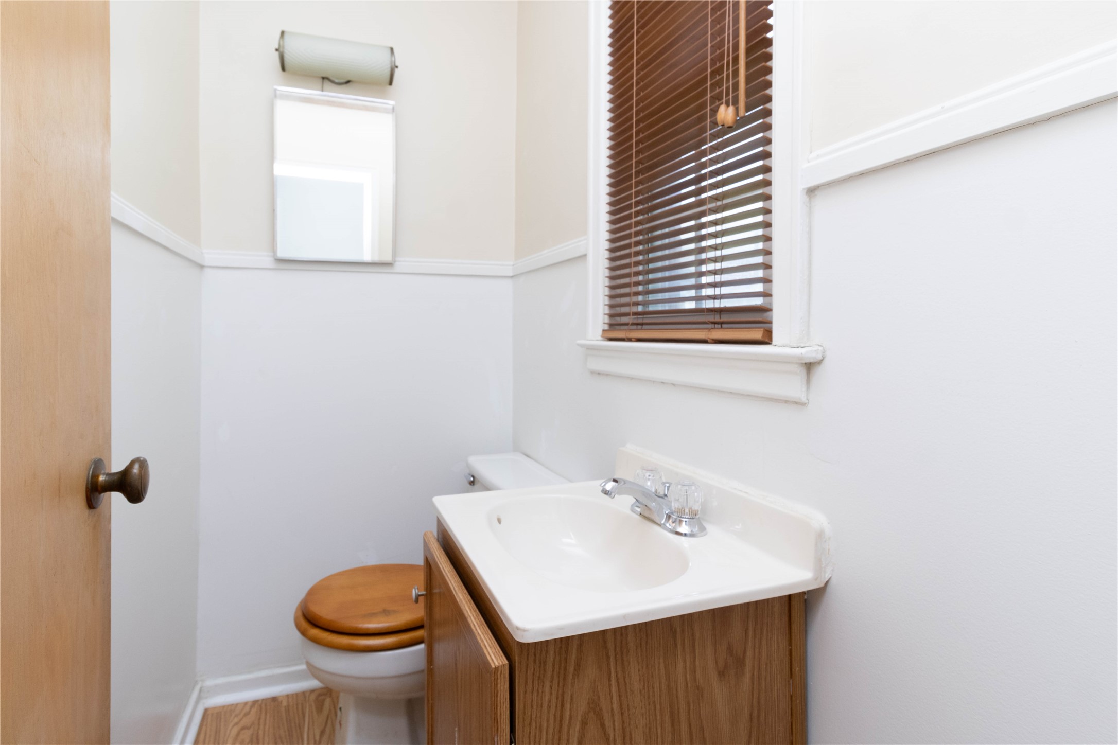 6916 Colby Avenue, Windsor Heights, Iowa image 16