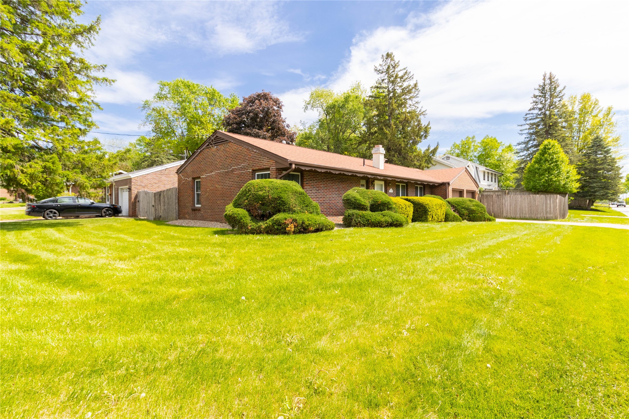 6916 Colby Avenue, Windsor Heights, Iowa image 3