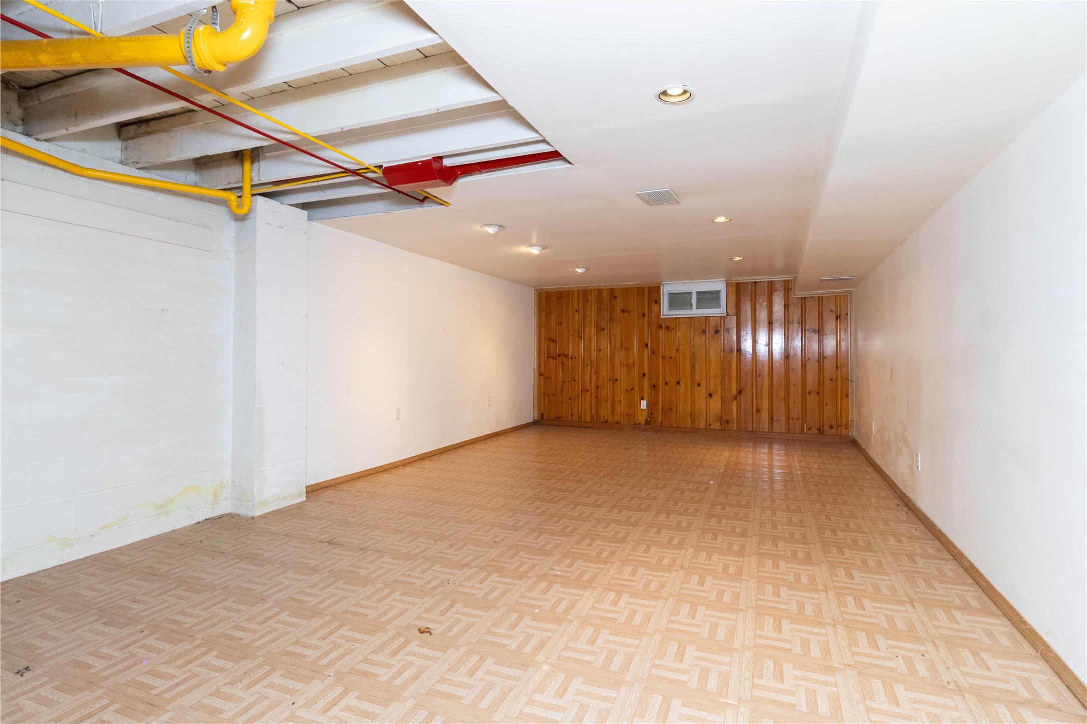 6916 Colby Avenue, Windsor Heights, Iowa image 20