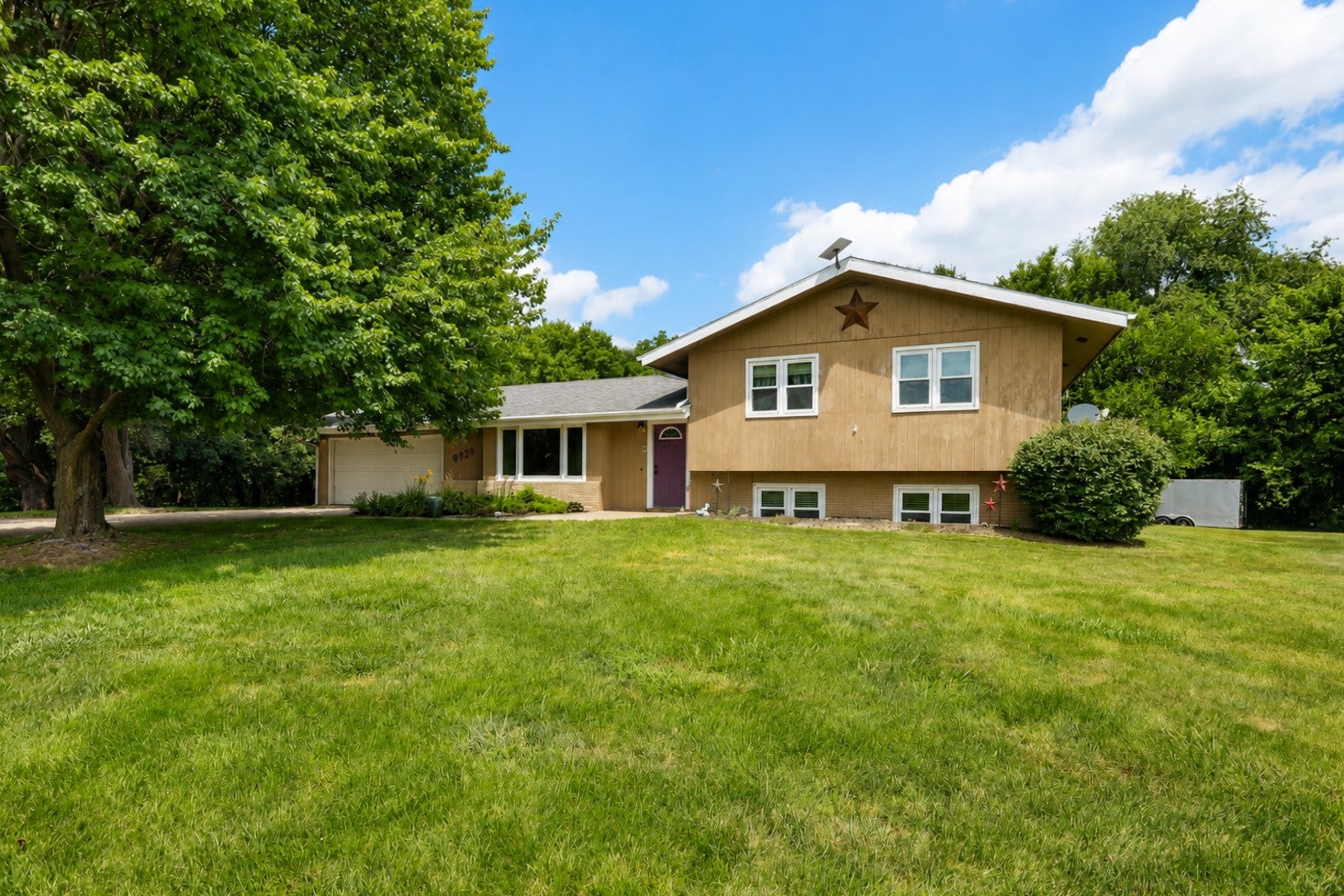 9929 NW Beaver Drive