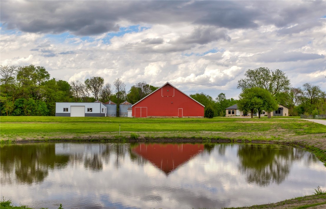 11085 NW Towner Drive, Johnston, Iowa image 4