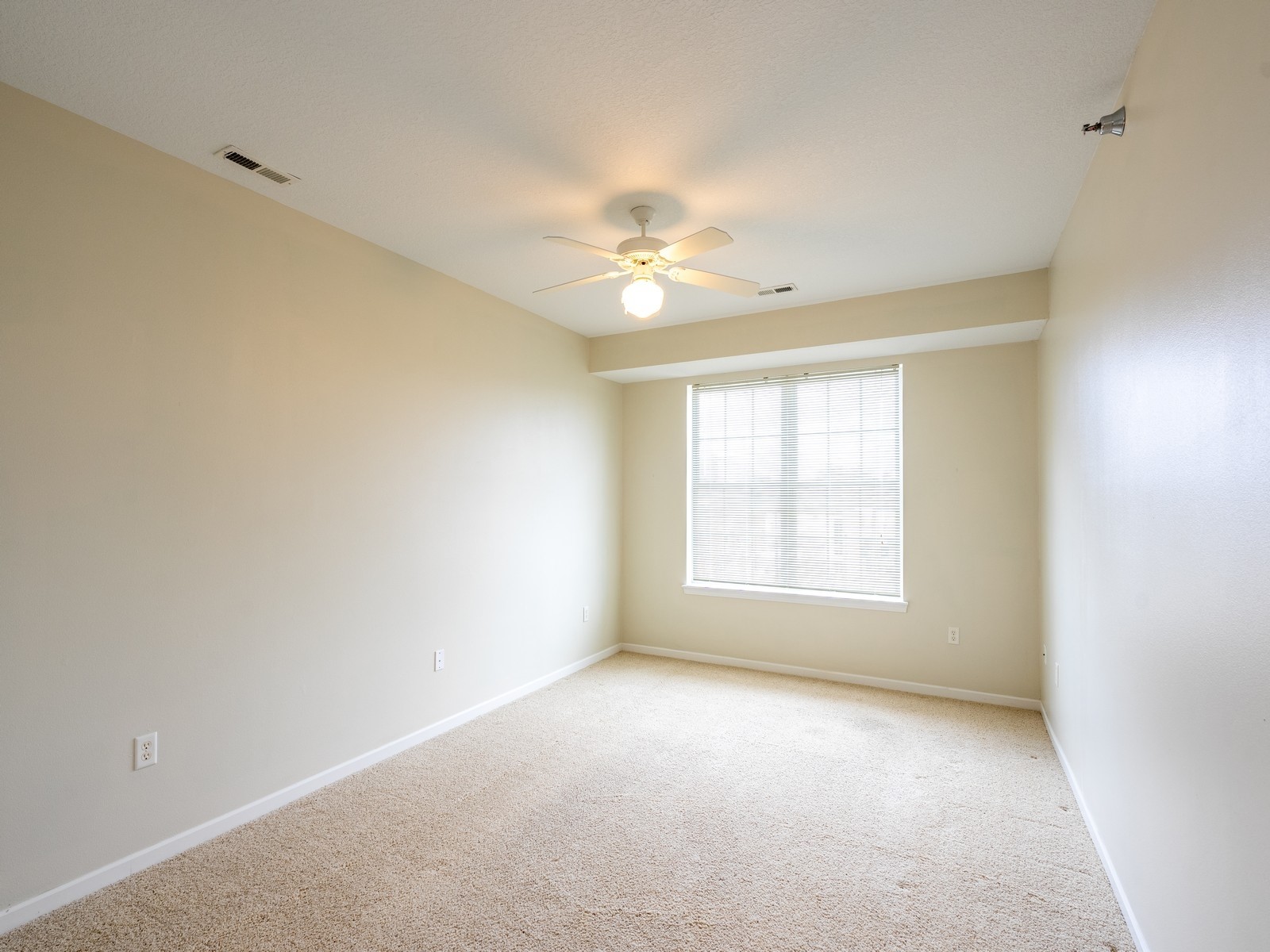 3031 Grand Avenue #211, Des Moines, Iowa image 13