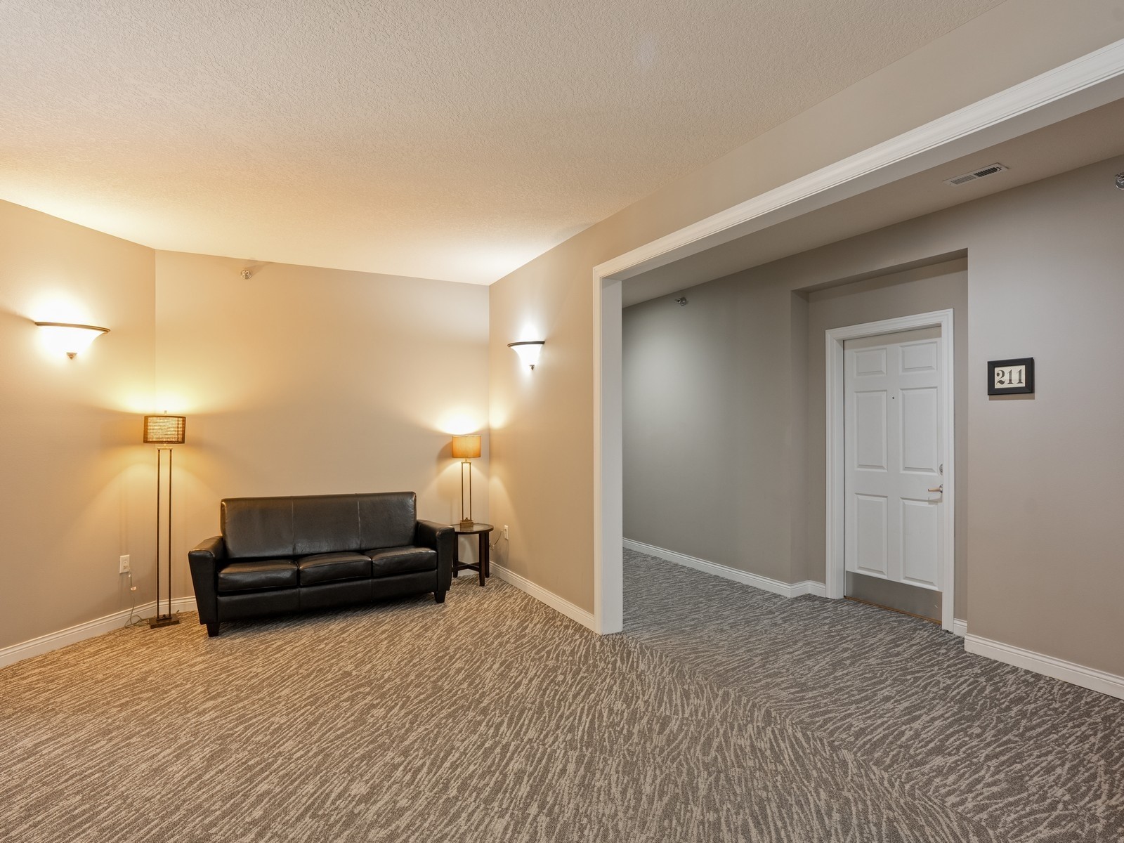 3031 Grand Avenue #211, Des Moines, Iowa image 5