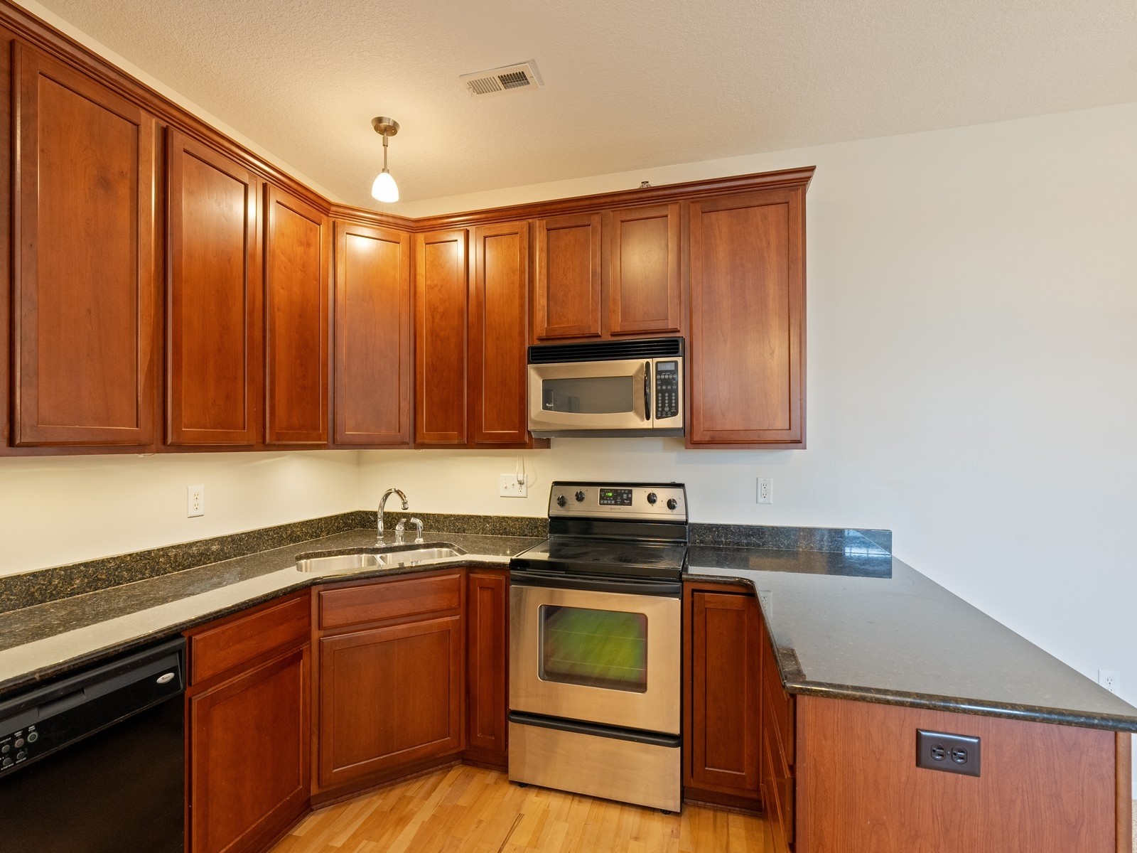 3031 Grand Avenue #211, Des Moines, Iowa image 11