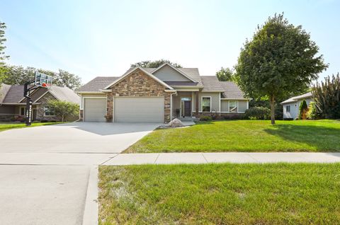 Homes For Sale - 2509 NE 12th Court<br/> Ankeny, IA 50021