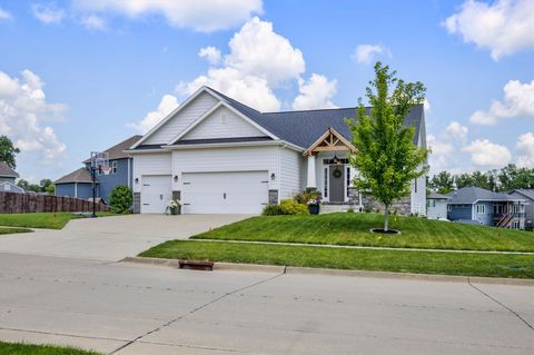 Homes For Sale - 1020 Baileys Grove Drive<br/> Dallas County, Adel, IA 50003